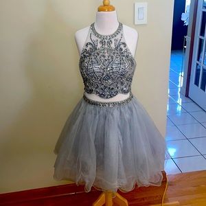 2piece formal skirt/top by Intrigue by Blush size0